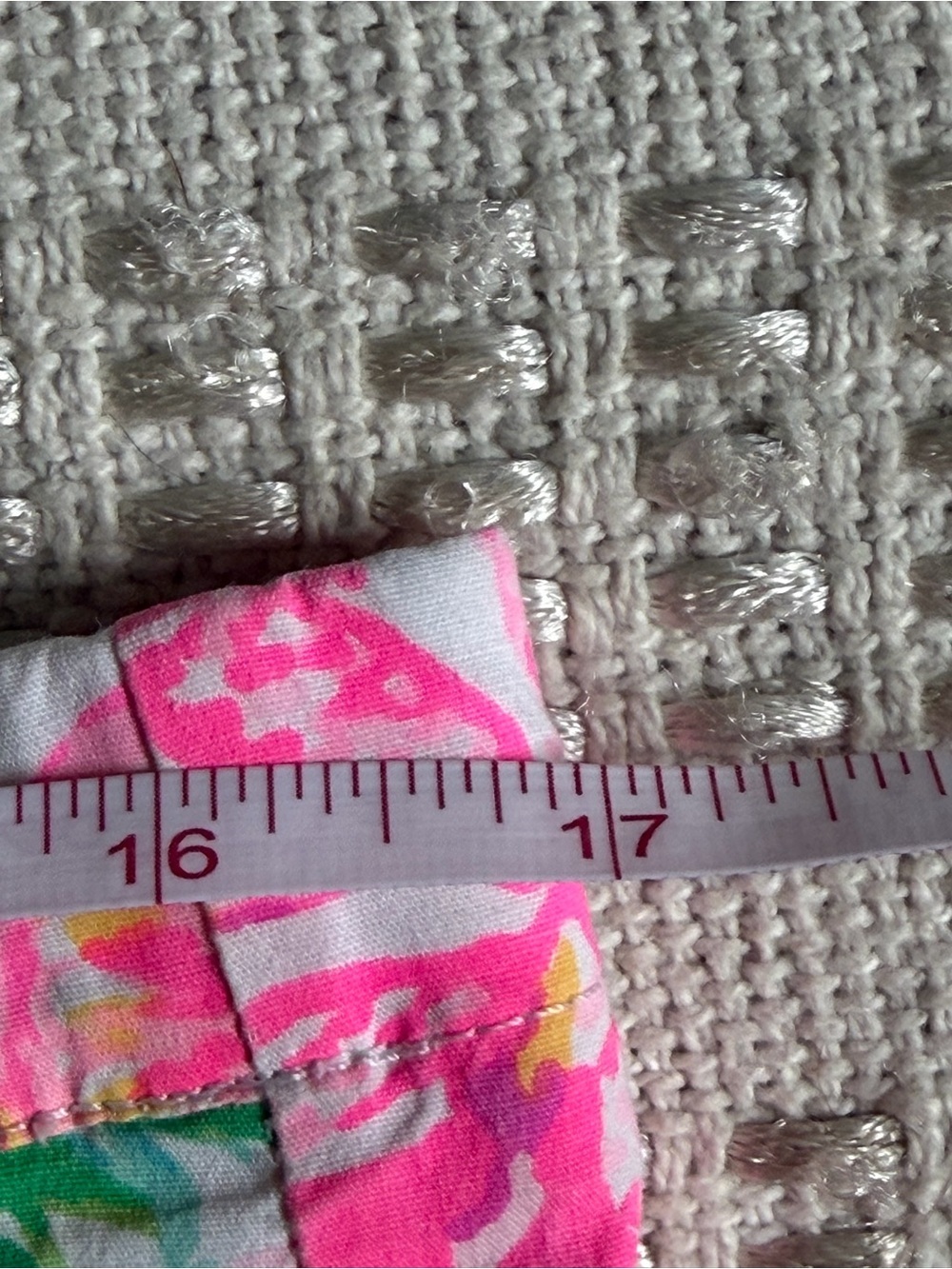 Lilly Pulitzer Ocean View Tropical Pull On Shorts in Pear Necessities, Size M - Picture 7 of 9